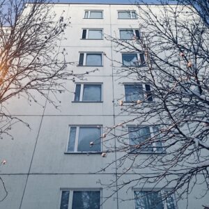 Suuri asuntopuhallus: Rakennammeko toisillemme seiniä vain pitääksemme valtion verokoneen käynnissä?